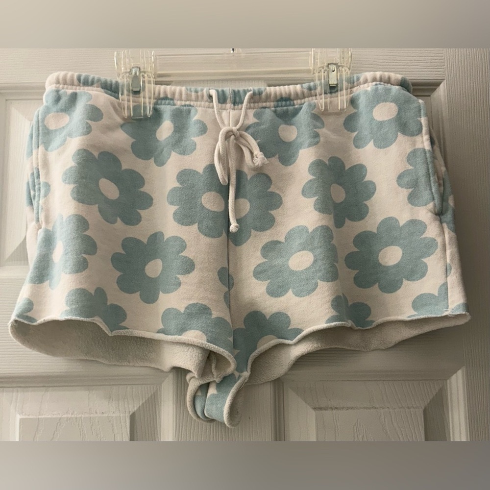 PacSun Floral Elastic Waist Shorts SZ Medium
